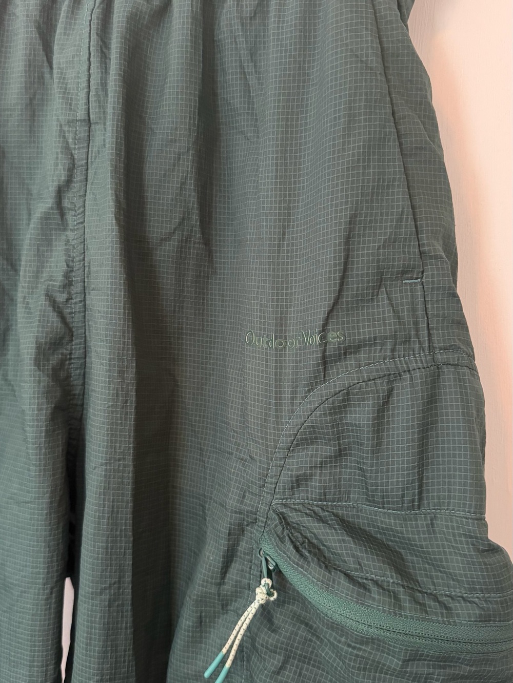 Outdoor Voices Dark Green Lightweight Cargo Pants - Picture 2 of 5
